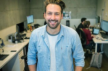 المدرسون Instructor Image